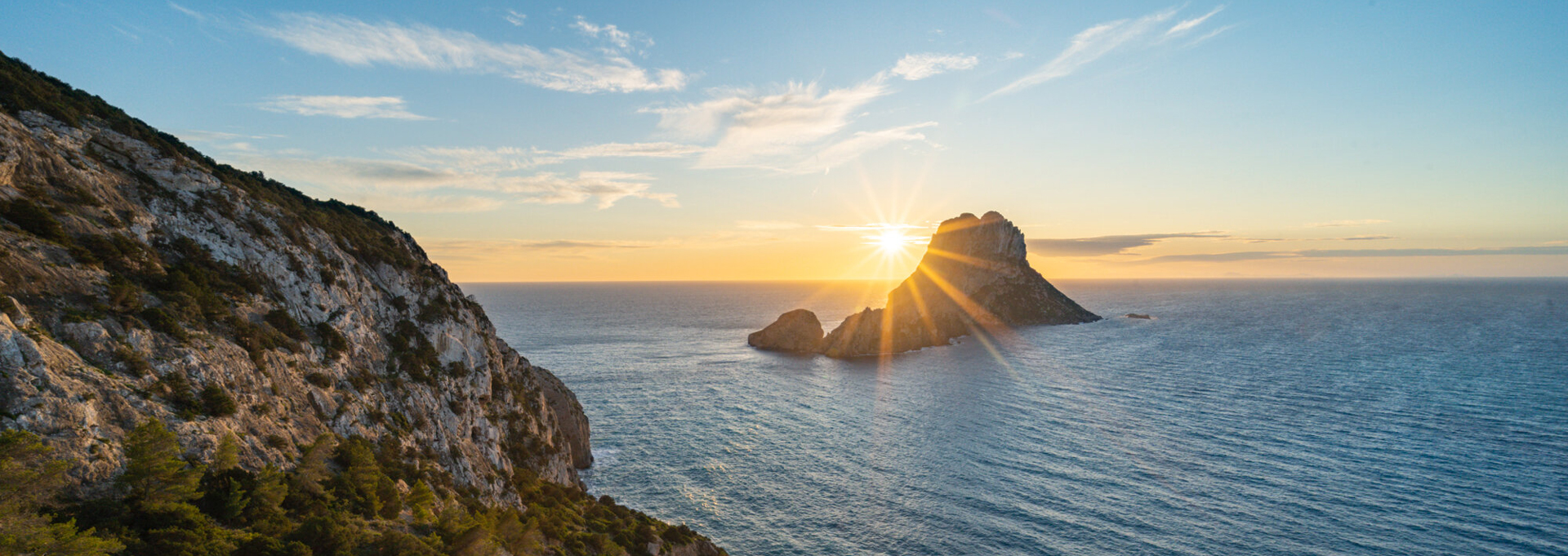 About us - Ibiza Boats Villas